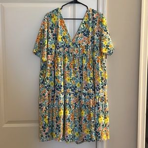 Floral, Short sleeve, Mini Dress, Very light material, NOT see through. UK 20